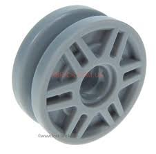WHEEL 18MM D. X 8MM WITH FAKE BOLTS AND DEEP SPOKES WITH INNER RING 13971